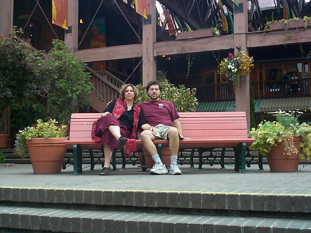 victoria mall bench jandr